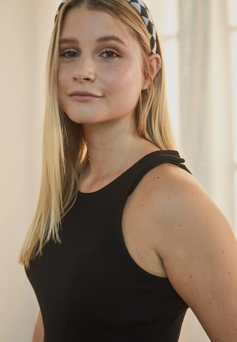 Zign Top - Black 3 Zign Top - Black