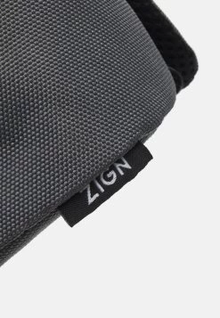 Zign UNISEX - Kosmetiktasche - Grey 11 Zign UNISEX - Kosmetiktasche - Grey -Zign 48aca4fc92ce4467a132da6d0650b3ad