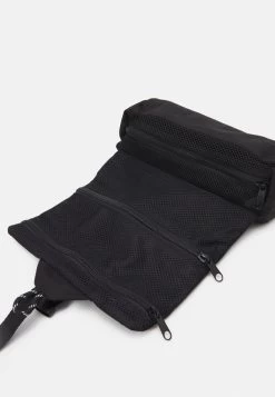 Zign UNISEX - Kosmetiktasche - Black 10 Zign UNISEX - Kosmetiktasche - Black -Zign 85858b72eb364b6181f29593cc1820cb