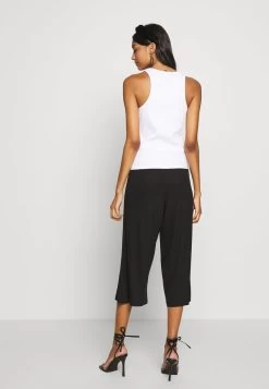 Zign Top - White 10 Zign Top - White -Zign 8f029588c3524036a12299ee24b9a5a0