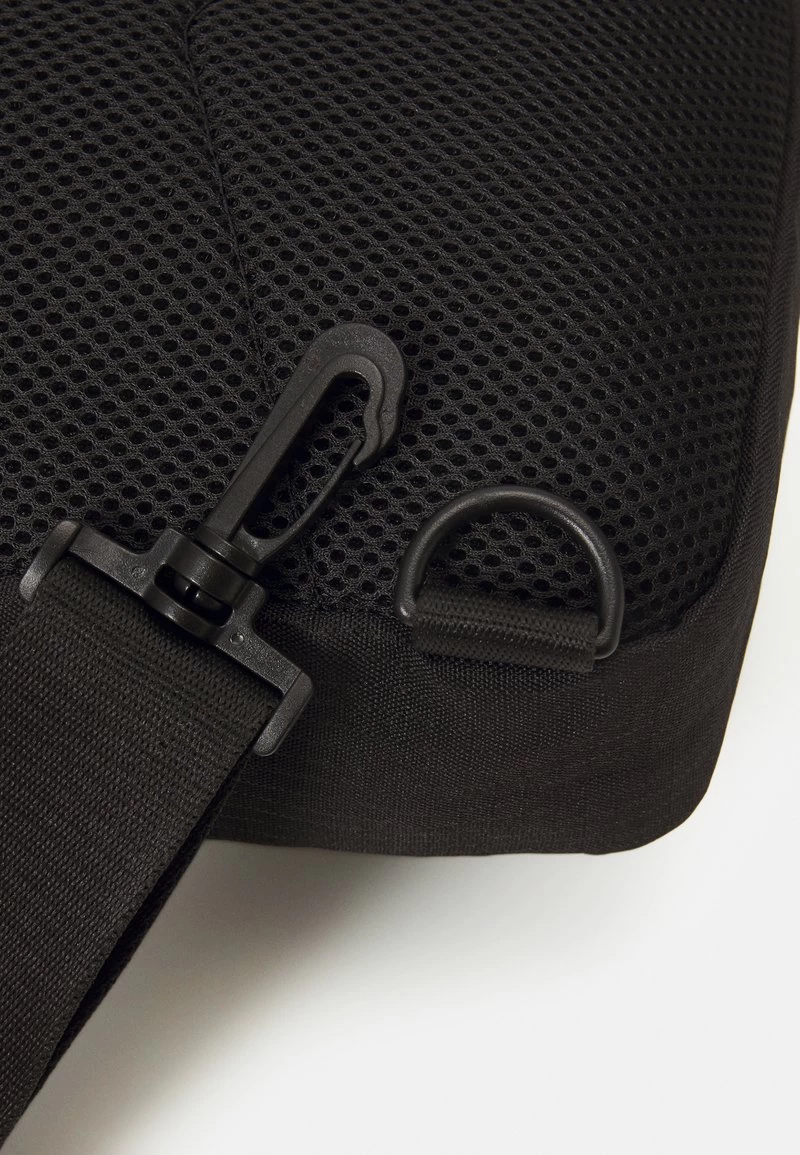 Zign Gürteltasche - Black 6 Zign Gürteltasche - Black – Bild 4