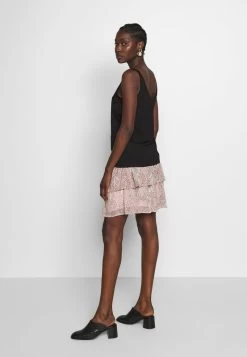 Zign V NECK CAMI - Top - Black 10 Zign V NECK CAMI - Top - Black -Zign bd7885b43fcb4bbc94cbd9ff9d90454d