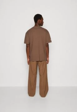 Zign T-Shirt Print - Brown -Zign dd8280736bba44f285787c58498e5ddd